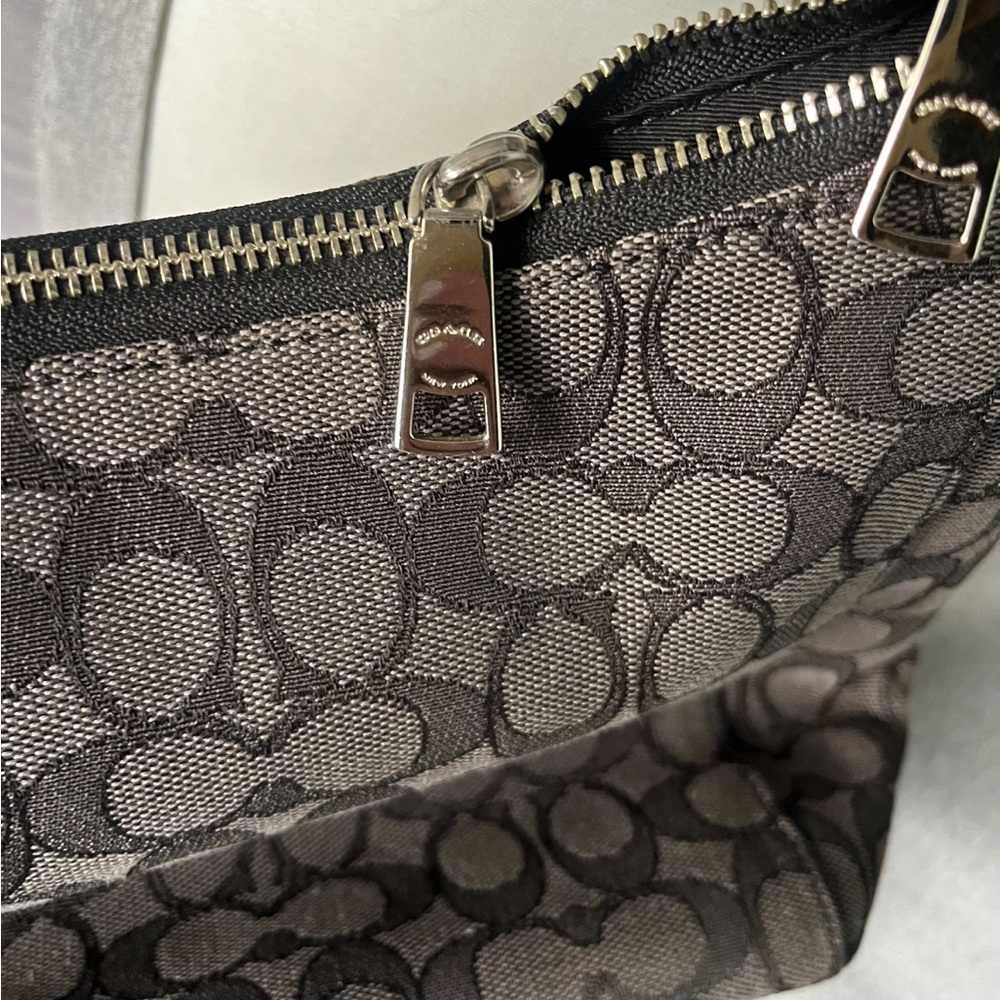 Coach Charcoal and black Signature Pattern Bag. - Picture 3 of 10